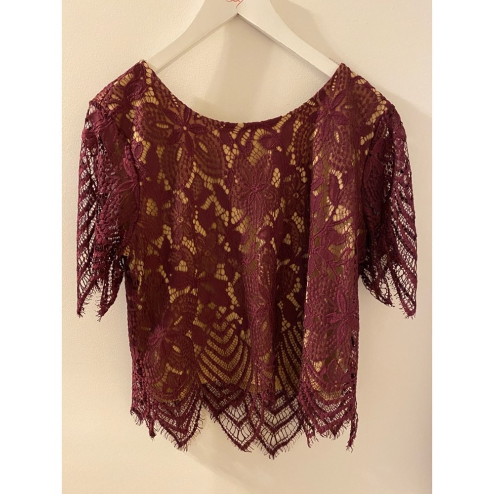 Express lace short sleeve top